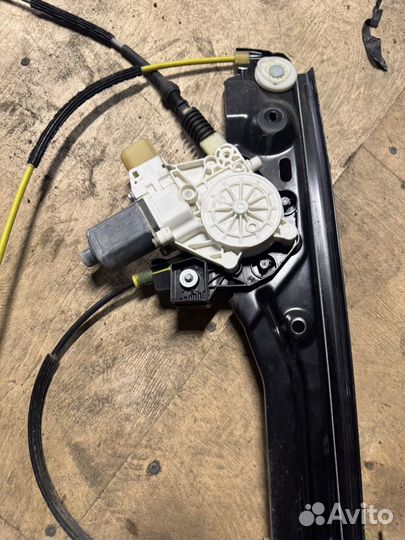 Стеклоподьемник BMW F01 F02