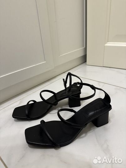 Босоножки Massimo dutti отличное состояние