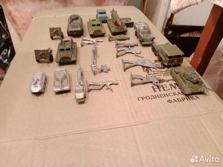 Военные игрушки металлические СССР