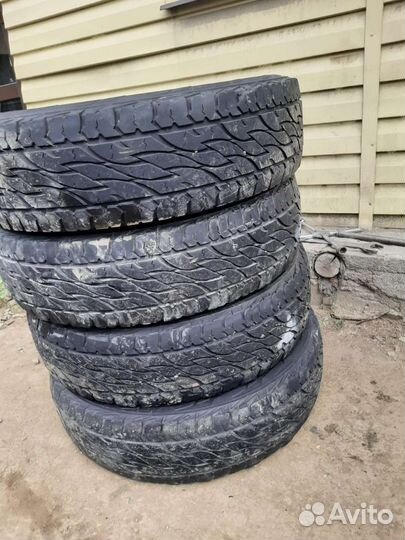 Bridgestone Dueler A/T 235/85 R16