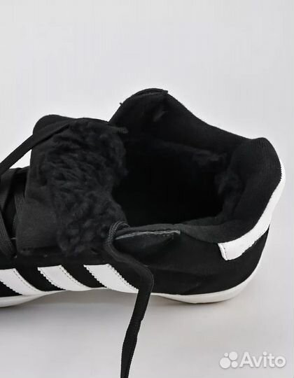 Adidas кампус