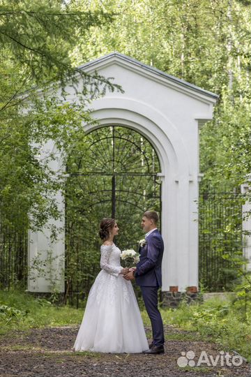 Свадебное платье