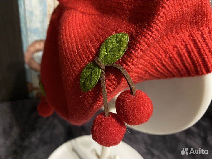 Шапка берет для девочки новая