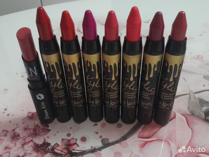 Помада глянцевая ln she loves 8шт набор