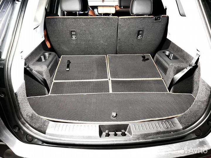 Коврик в багажник ячеистый эва