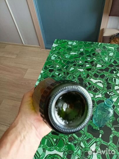 Две бутылки