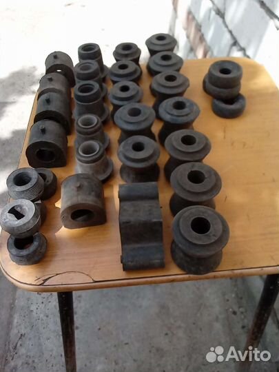 Продам резиновые втулки на подвеску классики