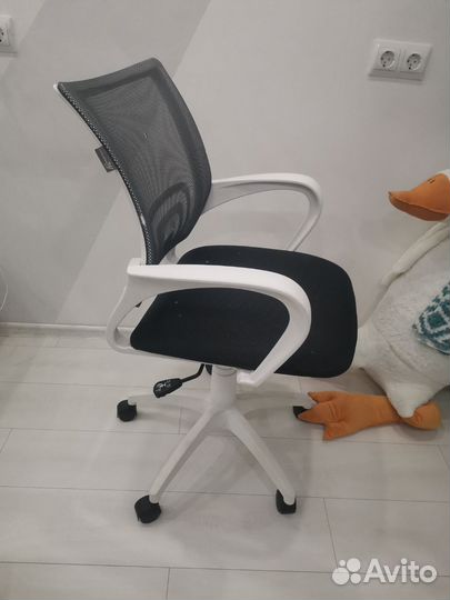 Компьютерное кресло