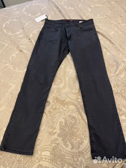 Джинсы мужские