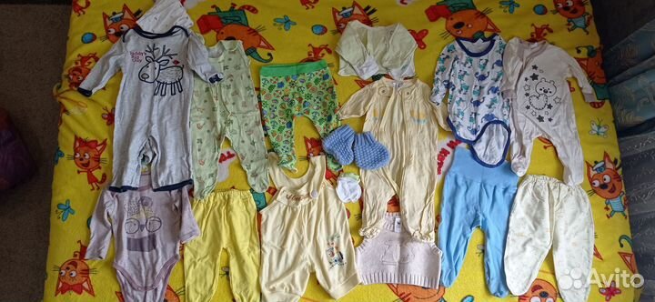 Большой пакет вещей и обуви на мальчика