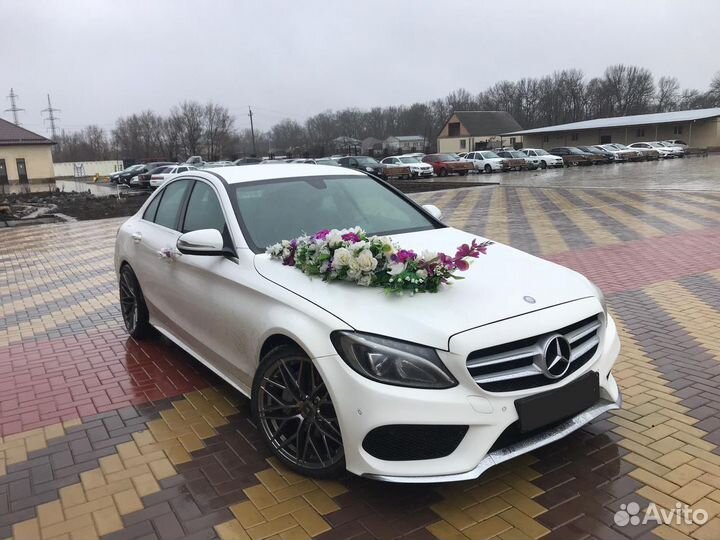 Прокат свадебного авто