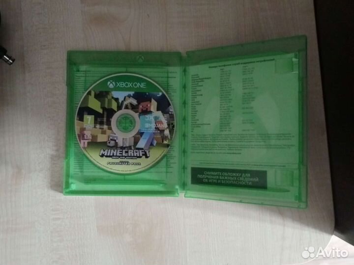 Диск от Xbox One Minecraft