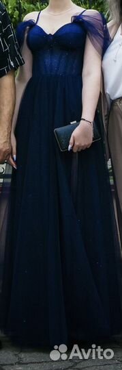 Вечернее платье