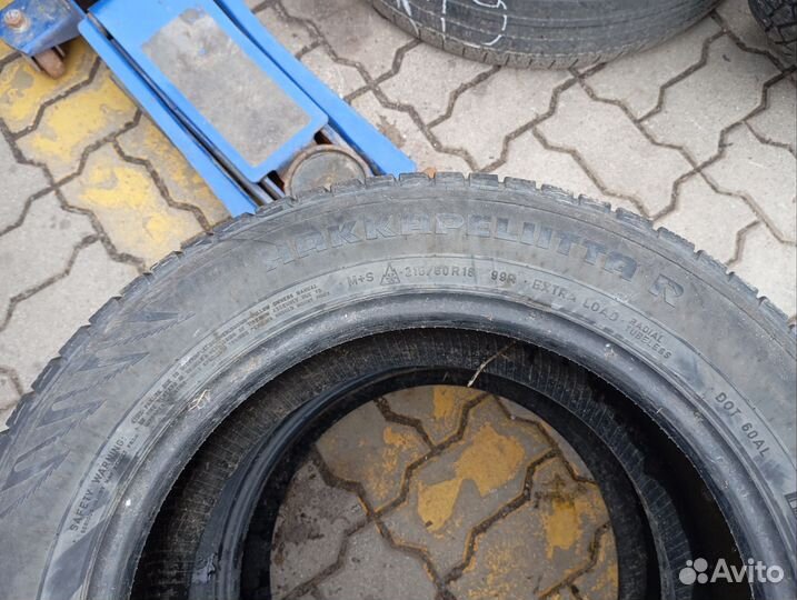 Nokian Tyres Hakkapeliitta R 215/60 R16 99R