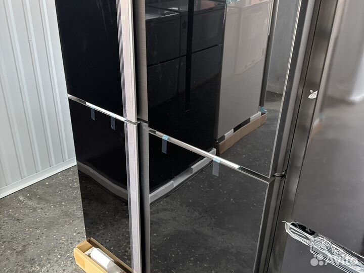 Холодильник Sharp двухдверный