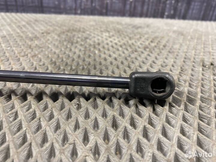 Амортизатор багажника Audi A4 Avant B8 cdhb 2008