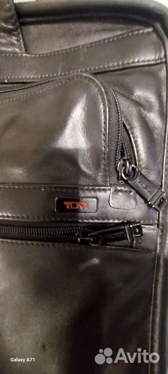 Сумка для ноутбука натуральная кожа фирма tumi