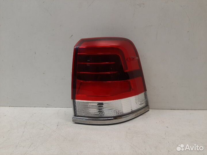 Фонарь задний правый Toyota Land Cruiser 200 2016