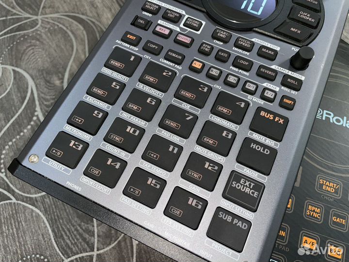 Roland SP-404 mkII Семплер Ай-Шефф