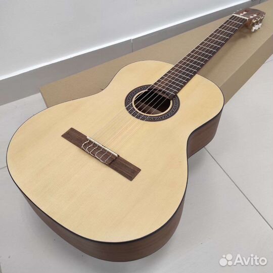 Гитара новая классическая Flight