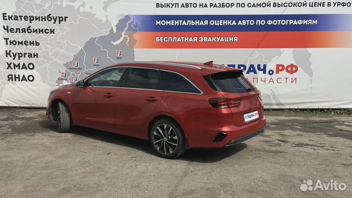 Молдинг крыши правый Kia Ceed (CD)