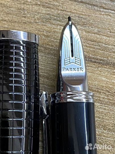 Перьевая ручка Parker Urban Premium