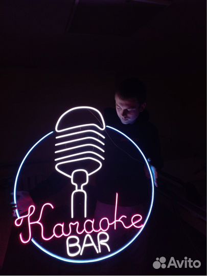 Неоновая вывеска