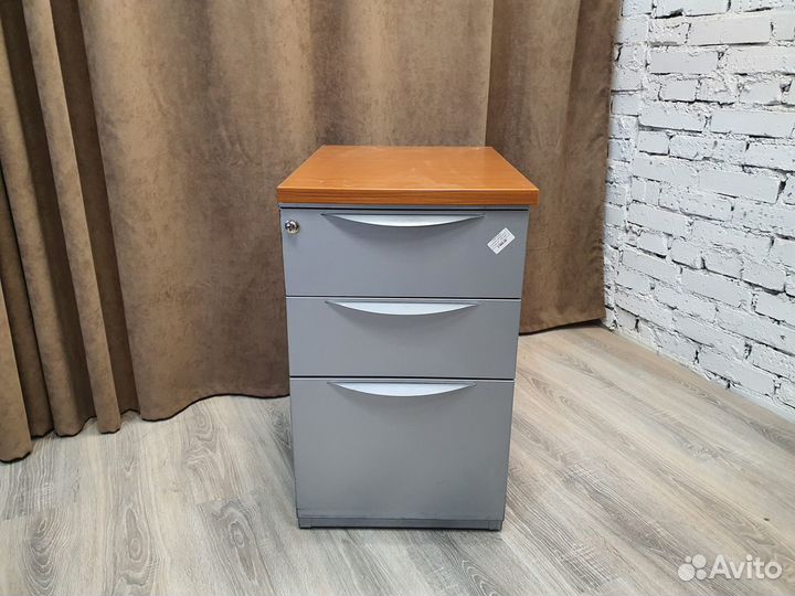 Тумба подкатная