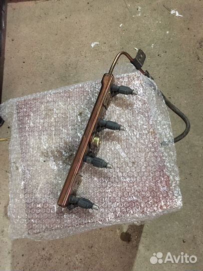 Рампа форсунки Corolla 120 1.4 1.6