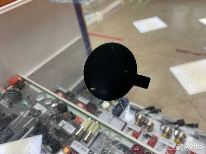 Заглушка буксировочного крюка Kia Rio