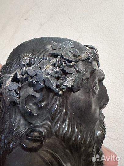 Статуэтка бронзовая римлянин