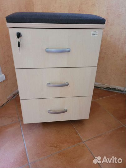 Тумба выкатная