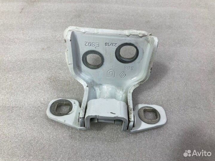 Петля двери Renault Logan 2 седан K7MA 812 2018