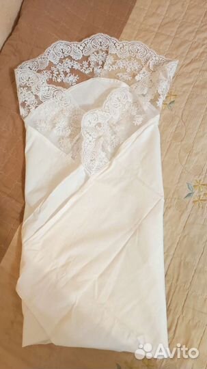 Пелёнка с кружевом на выписку