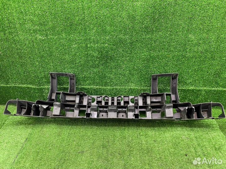 Кронштейн бампера задний Jeep Grand Cherokee 5553