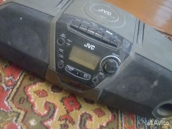 Двухкассетный магнитофон daewoo с Сд и радио