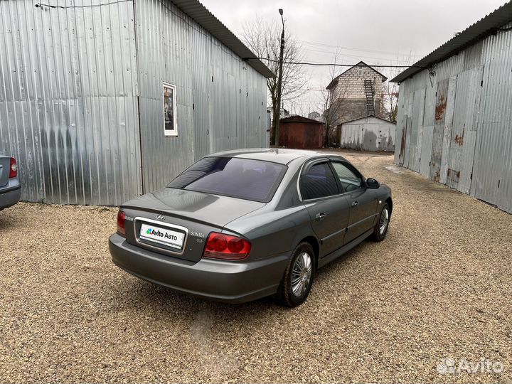 Hyundai Sonata 2.0 МТ, 2005, 270 500 км