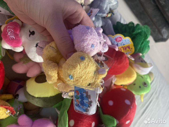 Игрушки для автомата хватайка брелки