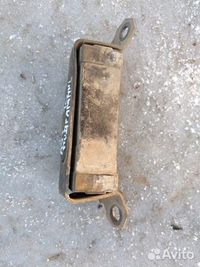 Демпфер подрамника Mitsubishi Outlander 3