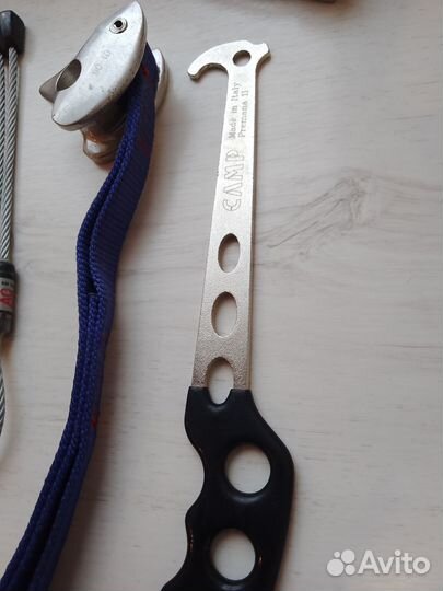 Закладки скальные комплект