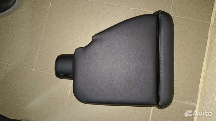 Подлокотник для Hyundai Solaris и Kia rio