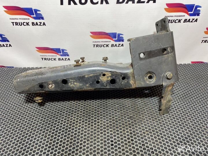 Кронштейн подножки правый Mercedes-Benz Actros