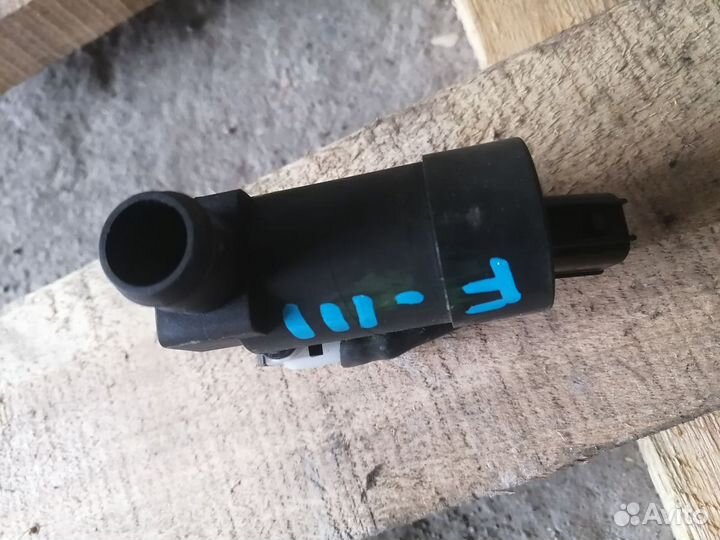 Насос бачка омывателя Ford Focus 2 хэтчбек