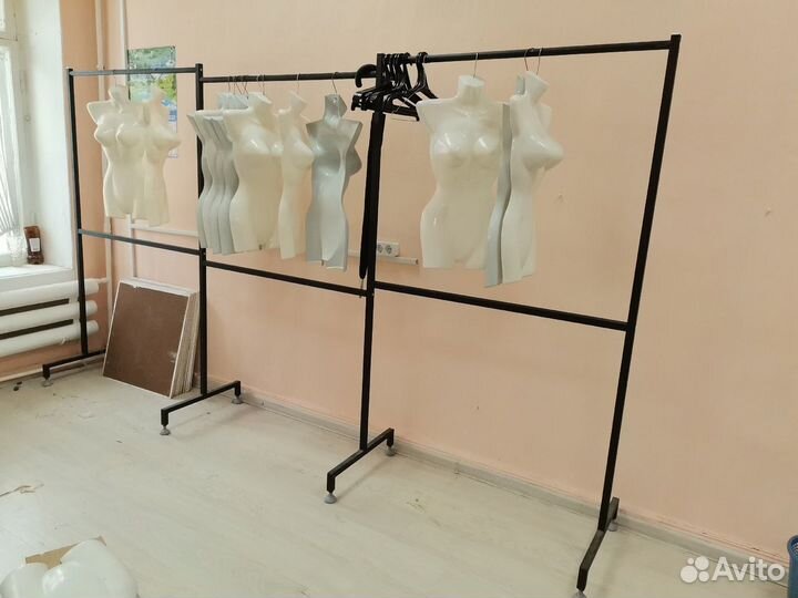 Стойка-вешало для одежды