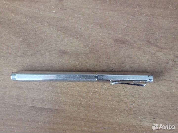 Перьевая ручка