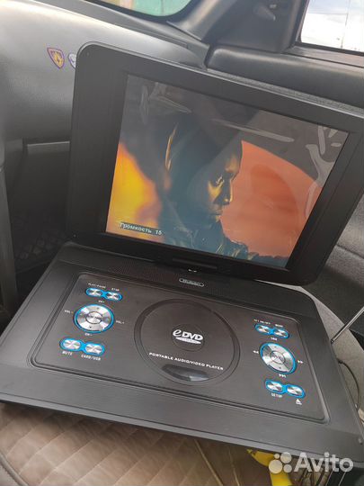 Портативный dvd плеер Rolsen