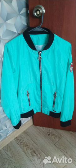 Куртка женская новая