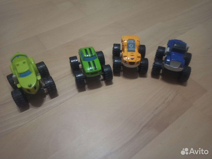 Вспыш и чудо машинки