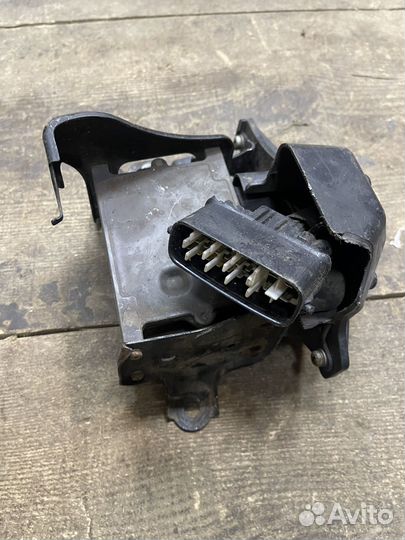 Блок управления турбинами Toyota Land Cruiser 200