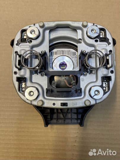 Подушка безопасности в руль Фольксваген Джетта 200